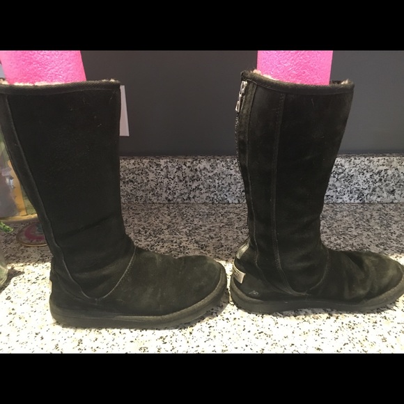 UGG Knightbridge Zip Boot Black - Picture 2 of 5